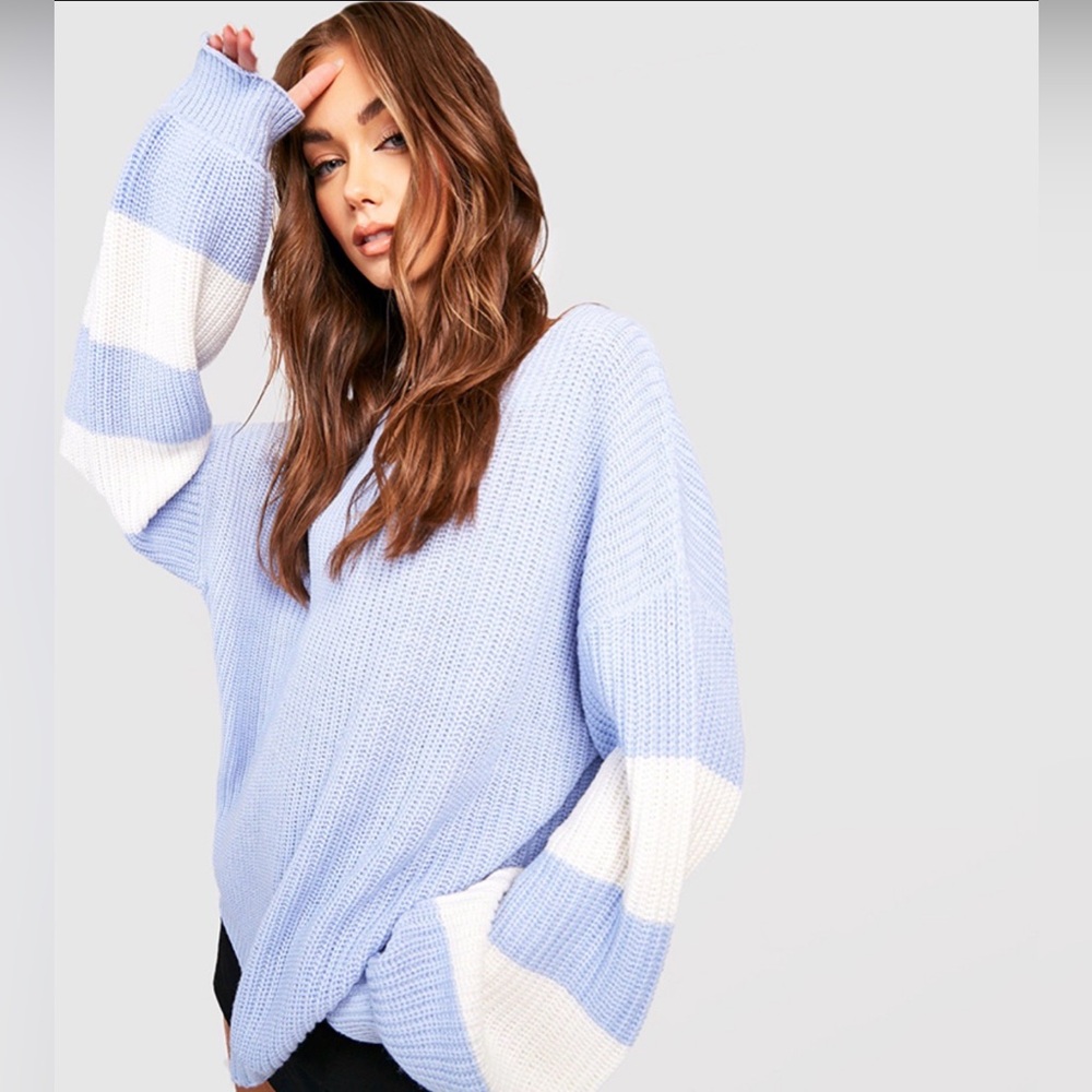Boohoo Oversized V-Neck Sweater Blue White Stripe Sleeve Chunky Knit Cozy